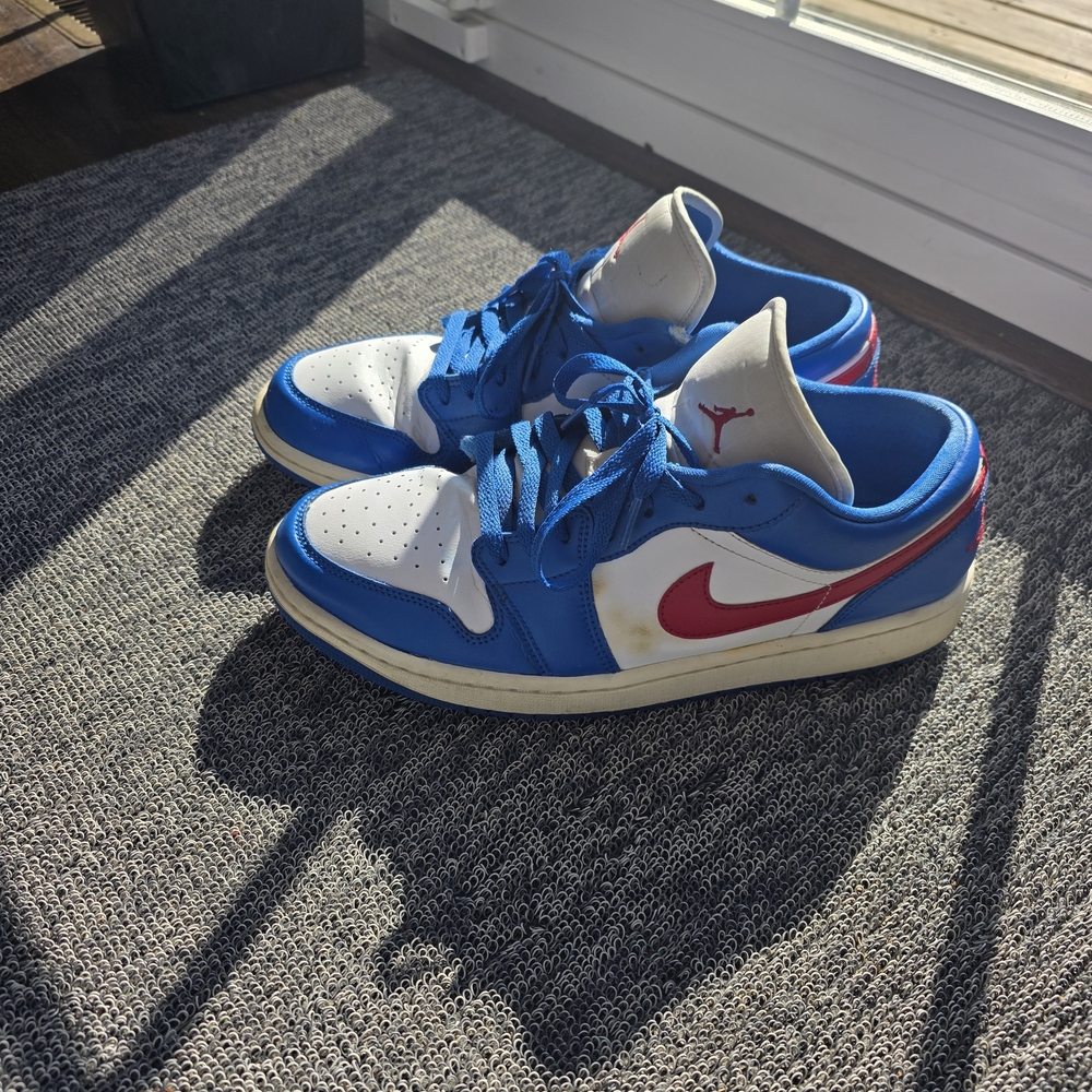 Jordan Womans Blue and White Sneakers - Picture 12 of 15